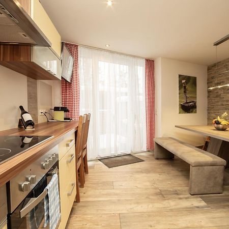 Ferienwohnung Nagelschmied ราดชตัดท์ ภายนอก รูปภาพ